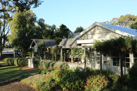 Holmwood Guesthouse And Spa Cottages - Perths Hotel 0
