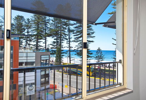 Manly Paradise Beachfront Motel And Apartments - Perths Hotel 1
