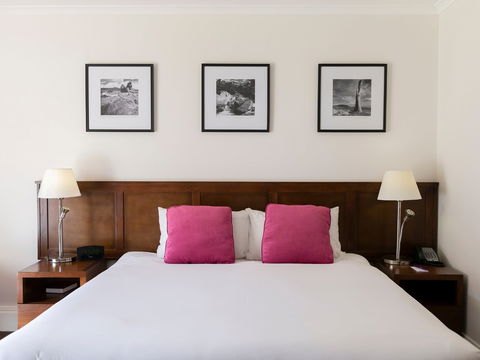 Mercure Canberra - Perths Hotel 1