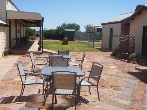 Nuttbush Retreat - Perths Hotel 1