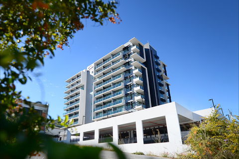 Oaks Gladstone Grand Hotel - Perths Hotel 1