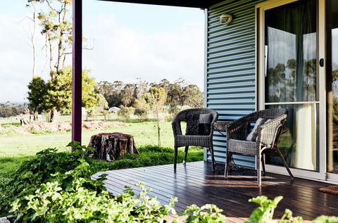 Otway Fields - Perths Hotel 1