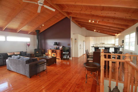 Pelican Sands Bed & Breakfast - Perths Hotel 1