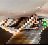 The Waverley International Hotel - Perths Hotel