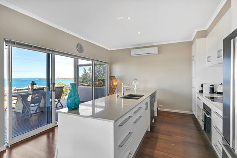 The Salty Dog Beachhouse - Perths Hotel 2