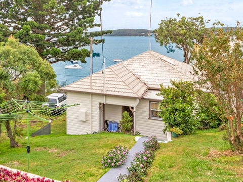 Tommy's Lakehouse - Perths Hotel 1