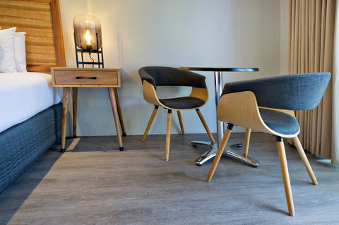 Vintages Accommodation - Perths Hotel 1