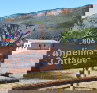 Angelina's Cottage - Capertee Valley - Perths Hotel