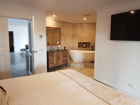 Animal Land Farm Stay - Perths Hotel 1