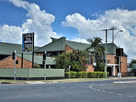 Archer Park Motel - Perths Hotel 1