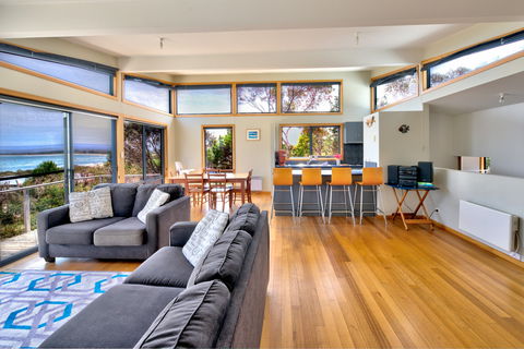 Beachcomber House - Perths Hotel 0