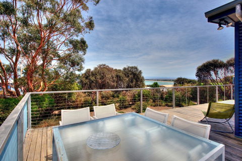 Beachcomber House - Perths Hotel 1