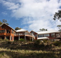 Bed in the Treetops - Perths Hotel