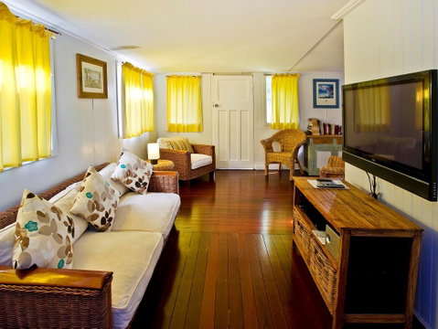 Blue River Shack - Perths Hotel 0