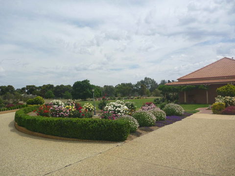 Fairways Bed And  Breakfast At Jerilderie - Perths Hotel 0