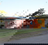 Grafton Greyhound Racing Club Caravan Park - Perths Hotel