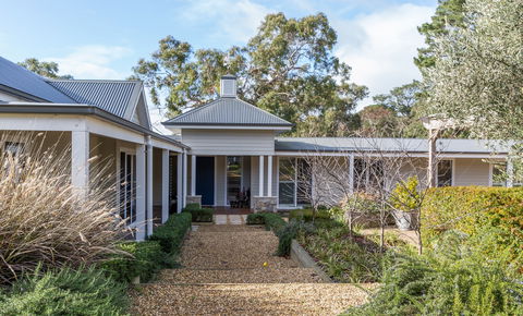 Haven Red Hill - Perths Hotel 0