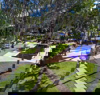 Island View Caravan Park - Perths Hotel