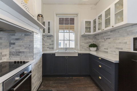 Landmark 1850s Family Fremantle Home - Perths Hotel 2