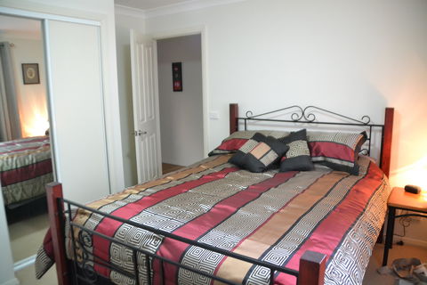 Lazy Days Bed And Breakfast - Perths Hotel 1