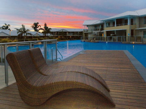Oaks Port Stephens Pacific Blue Resort - Perths Hotel 0