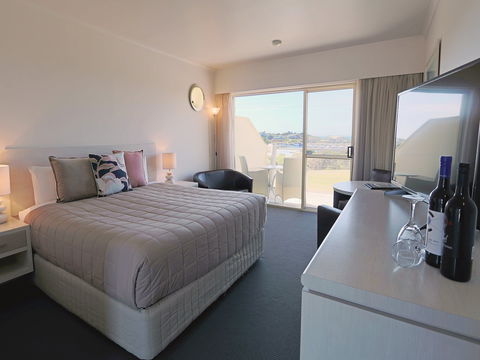 Robe Harbour View Motel - Perths Hotel 1