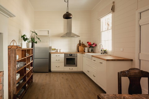 The Cottage At Dunmore Farm - Perths Hotel 1