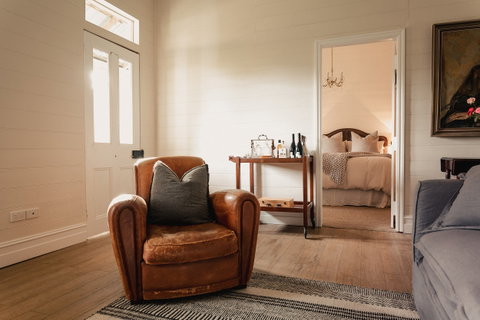 The Cottage At Dunmore Farm - Perths Hotel 2