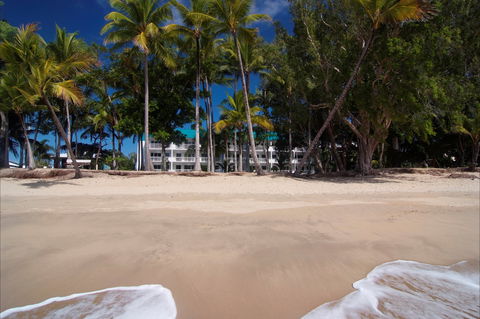Agincourt Beachfront Apartments - Perths Hotel 1
