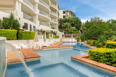Bellevue At Trinity Beach - Perths Hotel 0