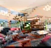 Bottlebrush Lodge - Perths Hotel
