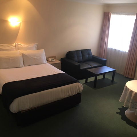 Charles Rasp Motor Inn - Perths Hotel 0
