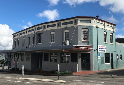 Commercial Hotel Motel Lithgow - Perths Hotel 1