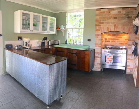Donovans Cottage - Perths Hotel 1