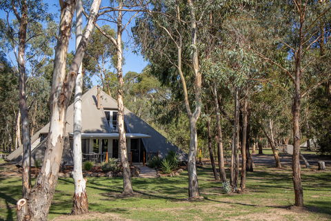 Grampians Getaway - Perths Hotel 1