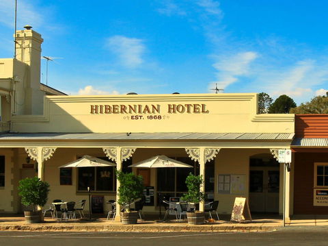 Hibernian Hotel Apartments - Perths Hotel 0