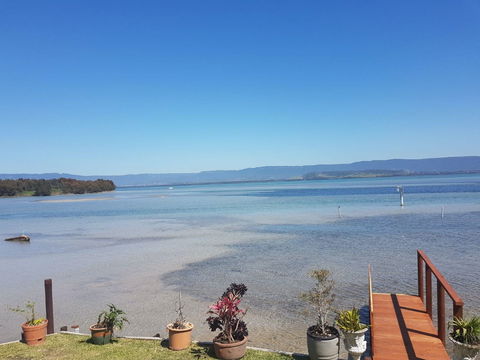 Jettys By The Lake - Perths Hotel 1
