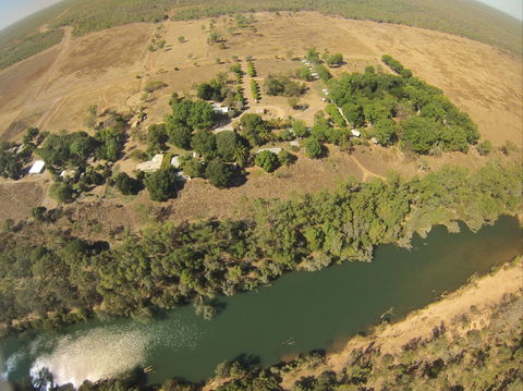Manbulloo Homestead Caravan Park - Perths Hotel 0