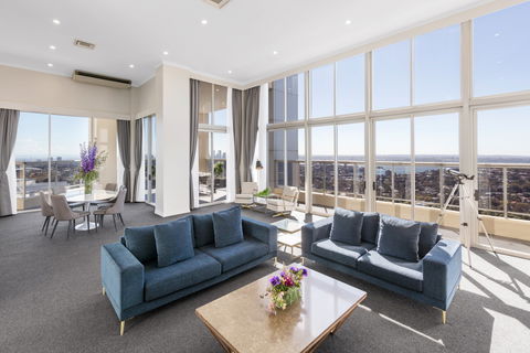 Meriton Suites Bondi Junction - Perths Hotel 1