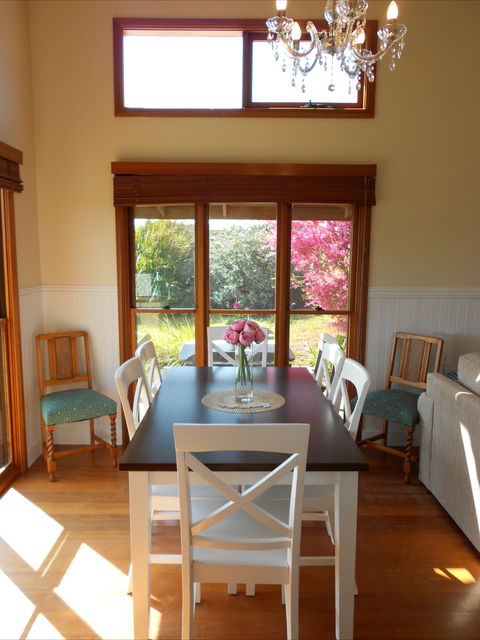 Milton Country Retreat: The Chocolate Cottages - Perths Hotel 1
