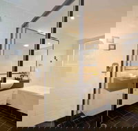 Myconos Resort - Perths Hotel
