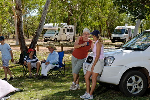 Nitmiluk Caravan Park - Perths Hotel 2
