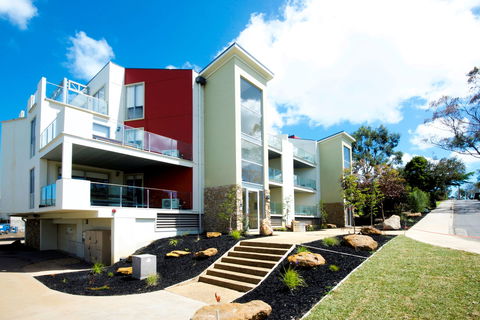 Phillip Island Towers - Perths Hotel 1