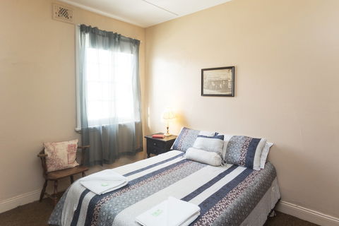 Southern Railway Hotel - Perths Hotel 2