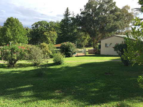Warrumbungles Mountain Motel - Perths Hotel 2