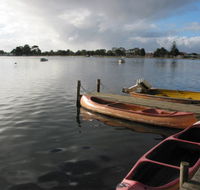 Deja Vu Lakes Entrance B and B - Perths Hotel