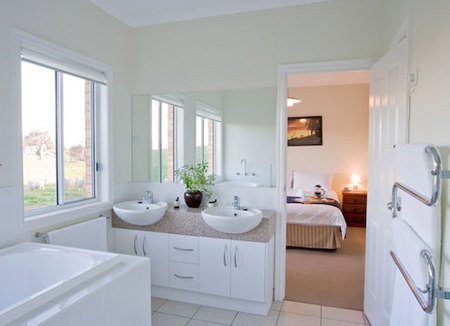 Hut On The Hill Heathcote - Perths Hotel 4