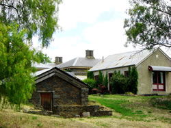 Adelaide Lead VIC Perths Hotel