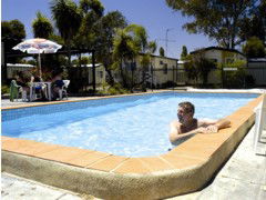 Central City Caravan Park - Perths Hotel 3