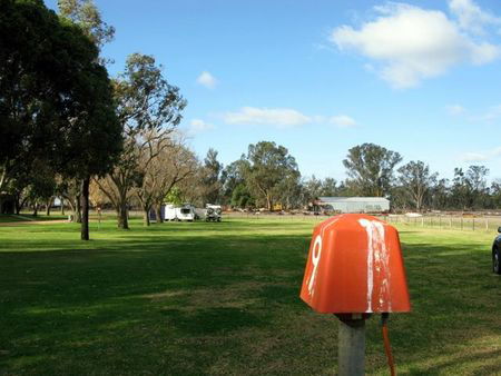 Pental Island Caravan Park And Holiday Farm - Perths Hotel 1